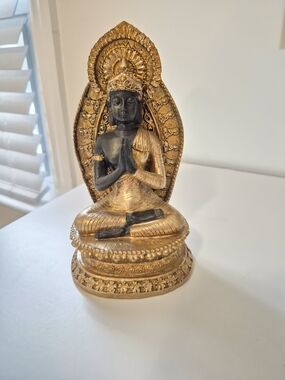 Gold and Black Meditating Buddha Statue - Home Art Accent